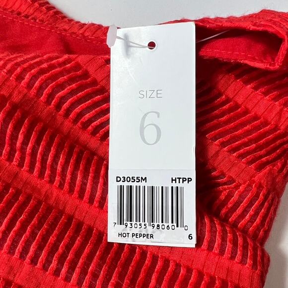 Donna Morgan Textured Trumpet Hem Sheath Dress Red Womens Size 6 - Picture 9 of 10